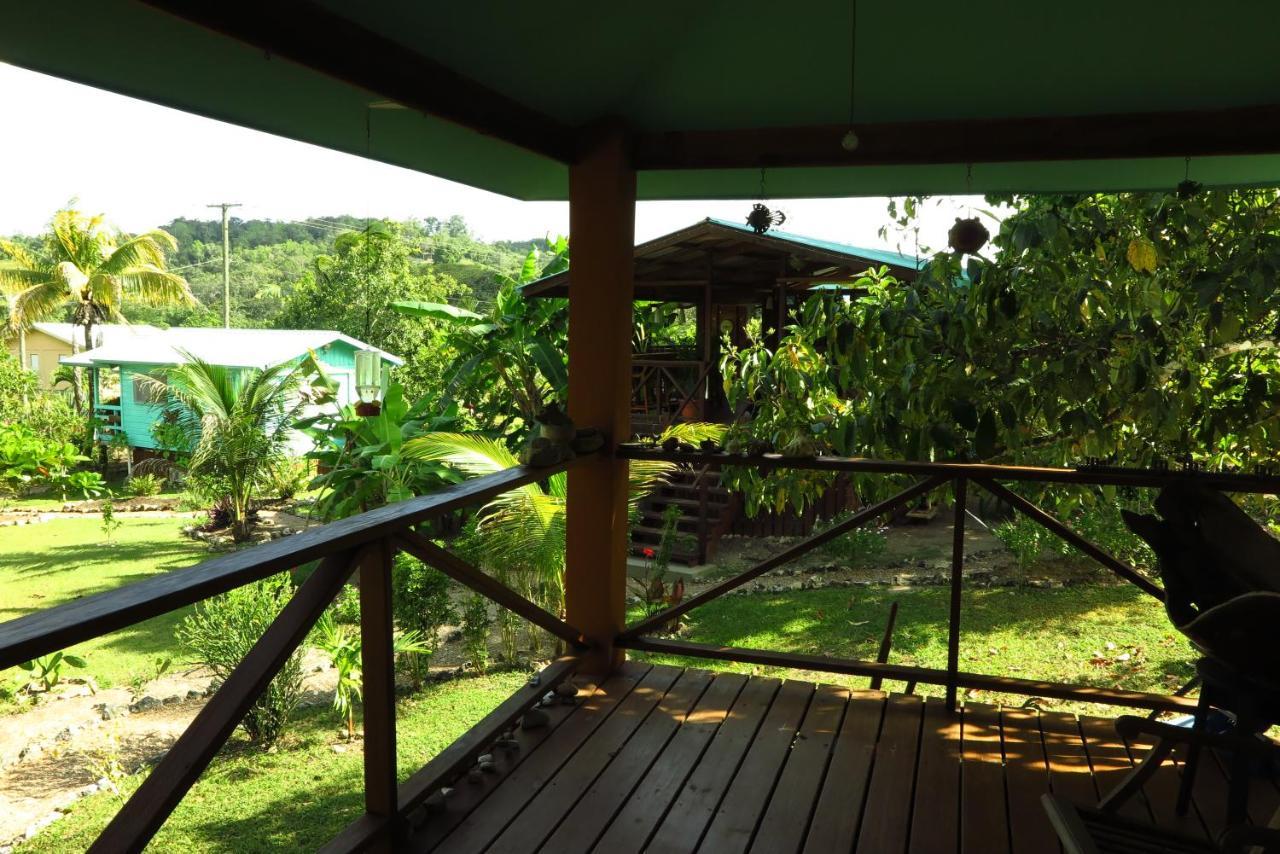 Maya Hill Lodge Black Man Eddy Exterior photo